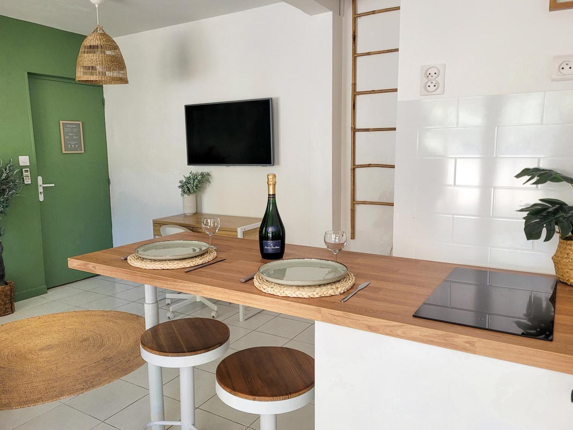 Studio Double Climatise Avec Terrasse - Proche Tram & Centre Montpellier Dış mekan fotoğraf